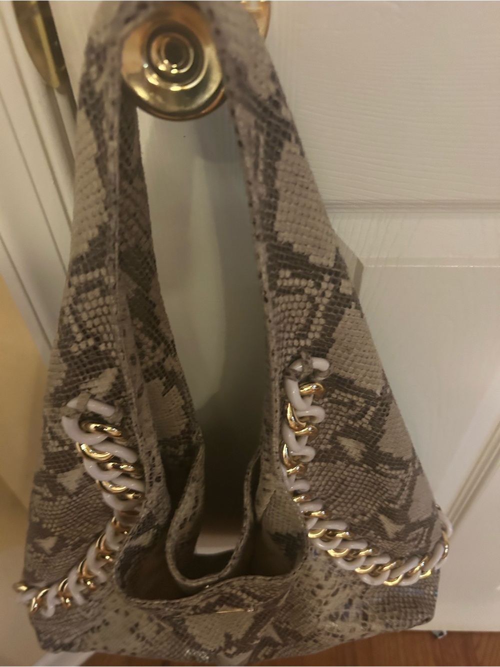 Michael Kors Taupe Snake-Print Shoulder Bag with Gold Chain Detail - Picture 3 of 7